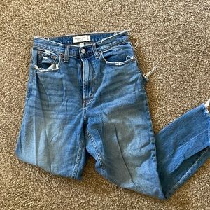 Abercrombie Curve Love Ankle Straight Jeans